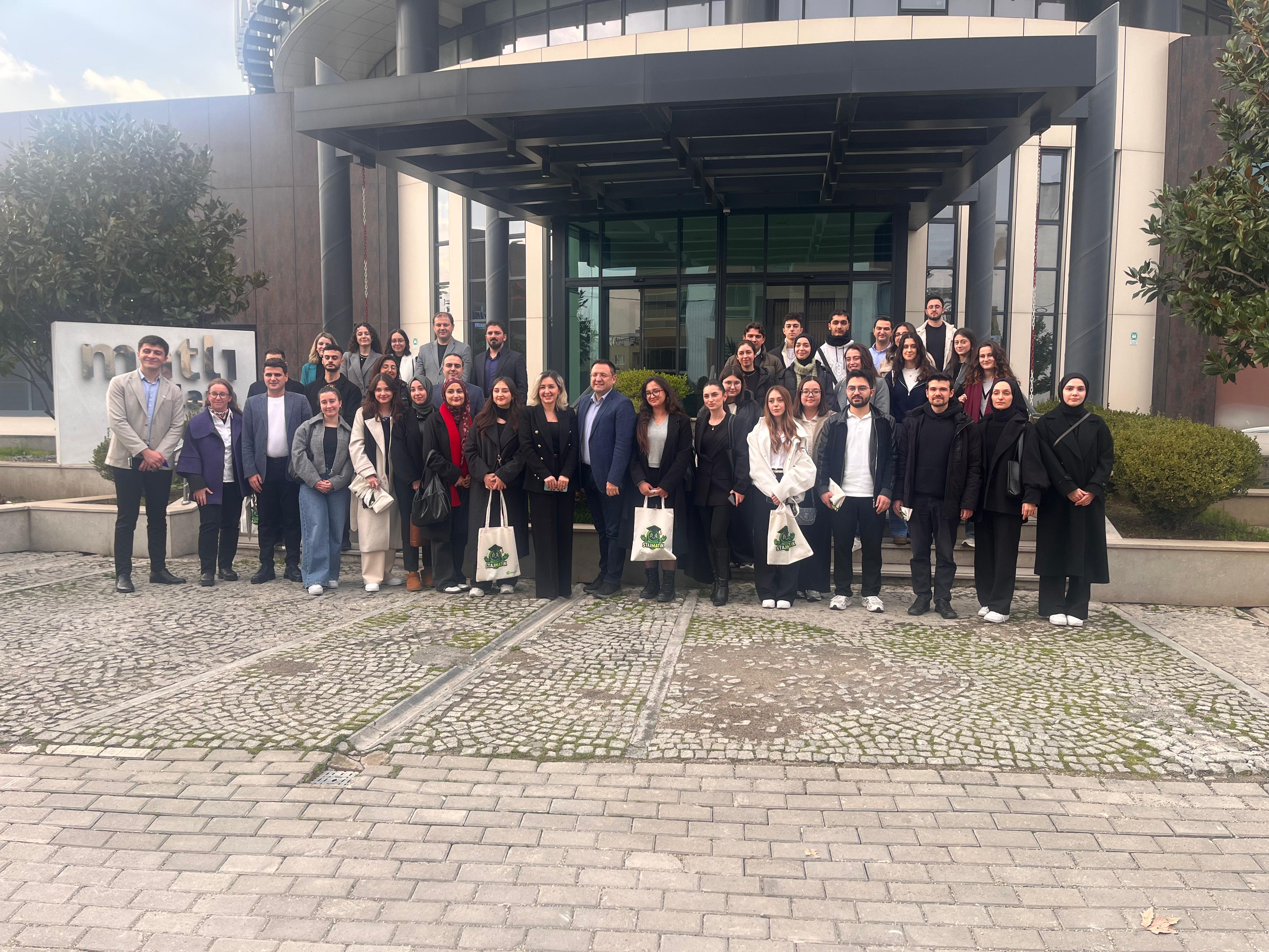  9b899ac8-ead7-42f2-a18b-4282102bcd20